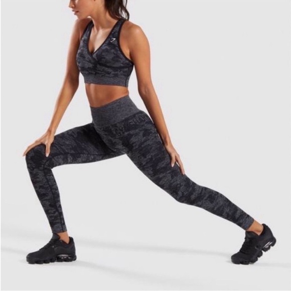Gymshark Adapt Seamless Black Camo Leggings - Picture 3 of 9
